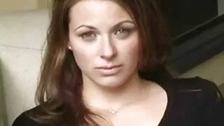 Ogromny wytrysk dojenia Dojrzałe Nicole Moore po brudnego ruchania darmowe filmy pirno na kanapie